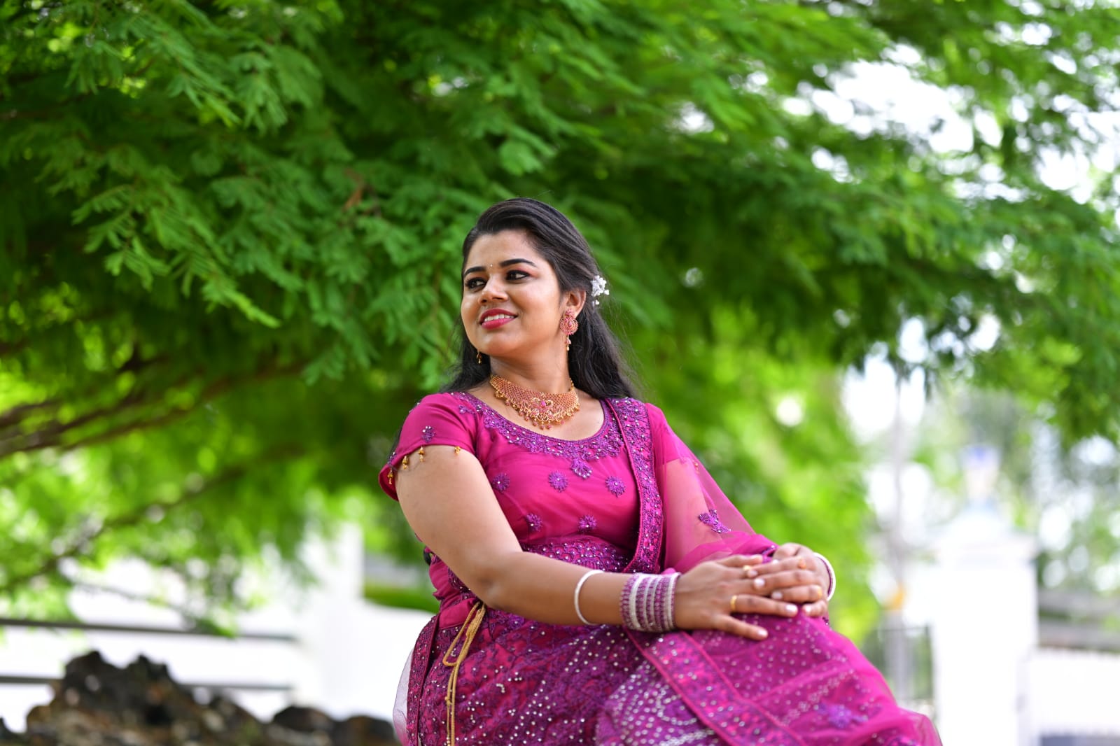 Rose beauty parlor piravom