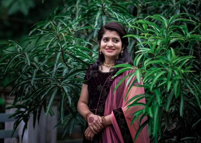 Rose beauty parlor piravom